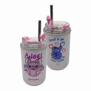 COPO COM CANUDO MODELO STITCH E ANGEL NAMORADOS EM PLÁSTICO 300ML REF: 10026386
