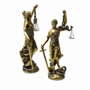 ENFEITE DE MESA EM RESINA MODELO DAMA DA JUSTICA COM 13CM REF: AP8825 