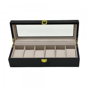 PORTA RELÓGIO NA COR PRETO FORRADO INTERNAMNETE COM ALMOFADAS E ESPONJAS EM MADEIRA REF: APW72