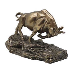 ENFEITE DE MESA MODELO TOURO EM RESINA PLÁSTICA REF: APWU77487A1