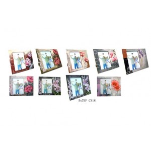 PORTA RETRATO EM MADEIRA. TAM: 22.5X1.7X27CM