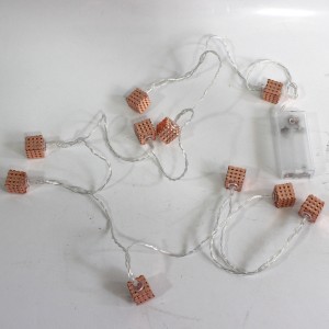 ENFEITE CUBO COM LED 