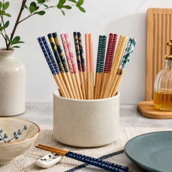 KIT COM 5 PARES DE HASHI DE MADEIRA REF: 90316