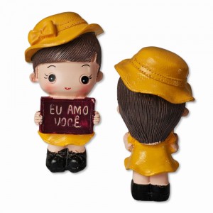 ENFEITE DECORATIVO MODELO BONECAS COM FRASES DE RESINA REF: 5371