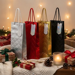 SACOLA PARA VINHO EM PAPEL REF: 6258 SACOLA PARA VINHO EM PAPEL REF: 6258