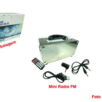MINI RADIO FM. TAM:22x12x14cm