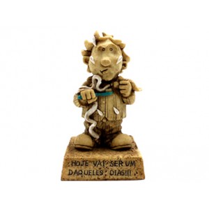 BONECO DE RESINA C/ FRASE. TAM:7.1X5.9X12.8CM BONECO DE RESINA C/ FRASE. TAM:7.1X5.9X12.8CM