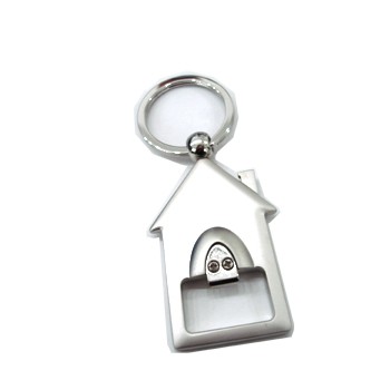 CHAVEIRO E ABRIDOR DE GARRAFA EM METAL. TAM:13X4.4X5CM CHAVEIRO E ABRIDOR DE GARRAFA EM METAL. TAM:13X4.4X5CM