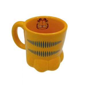 CANECA 3D PATA GARFIELD 350ML  REF: 10024556  CANECA 3D PATA GARFIELD 350ML  REF: 10024556