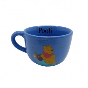 CANECA DE SOPA MODELO URSINHO POOH EM PORCELANA 500ML  REF: 10024726 CANECA DE SOPA MODELO URSINHO POOH EM PORCELANA 500ML  REF: 10024726