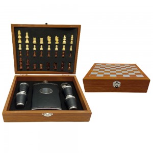 KIT FRASCO P/ BEBIDA 6 OZ 175ML C/ JOGO DE XADREZ. KIT FRASCO P/ BEBIDA 6 OZ 175ML C/ JOGO DE XADREZ.