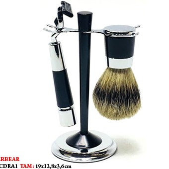 KIT DE BARBEAR. TAM: 19X12.8X3.6CM