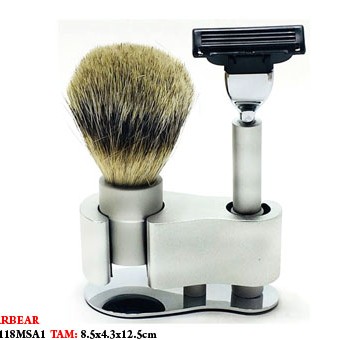 KIT DE BARBEAR. TAM: 8.5X4.3X12.5CM