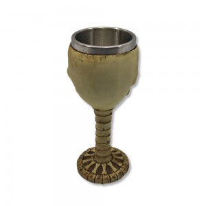 TAÇA MEDIEVAL MODELO CAVEIRA EM RESINA 150ML REF: 1603A TAÇA MEDIEVAL MODELO CAVEIRA EM RESINA 150ML REF: 1603A