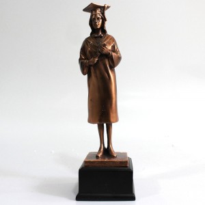 ENFEITE DECORATIVO EM RESINA