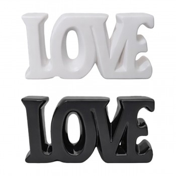 ENFEITE DE CERAMICA MODELO "LOVE" REF: AP688221950-2 ENFEITE DE CERAMICA MODELO "LOVE" REF: AP688221950-2