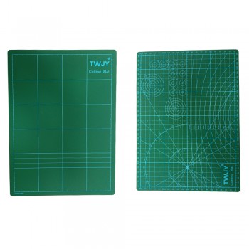 BASE EM PLAST.PVC BORRACHA 45X30CM VERDE