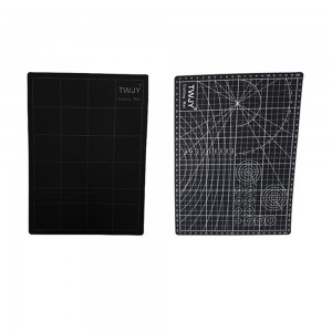 BASE EM PLASTICO PVC BORRACHA 60X45CM PRETO