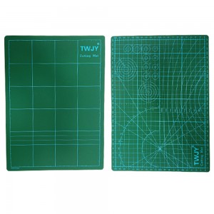 BASE EM PLASTICO PVC BORRACHA 90x60cm VERDE