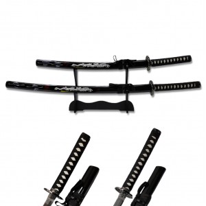 CONJUNTO DE 2 KATANAS DECORATIVA COM LÂMINA SEM CORTE EM METAL REF: APZS-9608 CONJUNTO DE 2 KATANAS DECORATIVA COM LÂMINA SEM CORTE EM METAL REF: APZS-9608