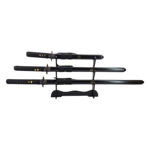 CONJ. 3 ESPADAS KATANAS S/CORTE C/ SUPORTE  REF: APZS-9612 CONJ. 3 ESPADAS KATANAS S/CORTE C/ SUPORTE  REF: APZS-9612