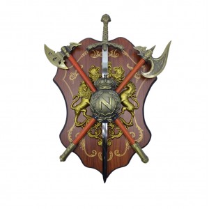 ESPADAS MEDIEVAIS COM SUPORTE PARA PAREDE  REF: PFL22241