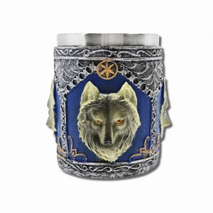 CANECA MEDIEVAL MODELO LOBOS EM RESINA E INOX 400ML  REF: 2014-2B