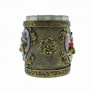 CANECA MEDIEVAL MODELO CAVEIRA RESINA E INOX 400ML REF: 220029B CANECA MEDIEVAL MODELO CAVEIRA RESINA E INOX 400ML REF: 220029B