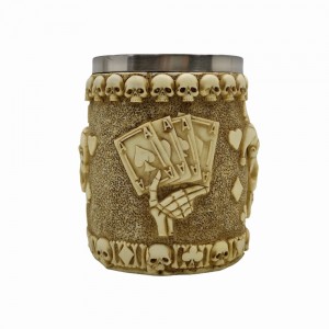 CANECA MEDIEVAL MODELO CAVEIRA RESINA E INOX 400ML REF: 2007B CANECA MEDIEVAL MODELO CAVEIRA RESINA E INOX 400ML REF: 2007B