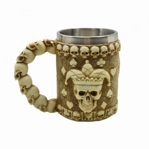 CANECA MEDIEVAL MODELO CAVEIRA RESINA E INOX 400ML REF: 2007B