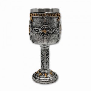 TAÇA MEDIEVAL MODELO ESCUDO E ESPADAS EM RESINA 180ML REF: 220036A TAÇA MEDIEVAL MODELO ESCUDO E ESPADAS EM RESINA 180ML REF: 220036A