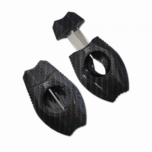 CORTADOR DE CHARUTO CORTE GUILHOTINA EM METAL E FIBRA DE CARBONO REF: APBCD085-1 CORTADOR DE CHARUTO CORTE GUILHOTINA EM METAL E FIBRA DE CARBONO REF: APBCD085-1