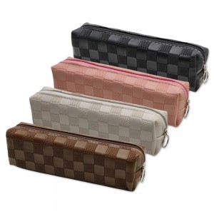 ESTOJO PORTA OBJETOS MODELO XADREZ EM COURO SINTÉTICO REF: AP21565-D ESTOJO PORTA OBJETOS MODELO XADREZ EM COURO SINTÉTICO REF: AP21565-D