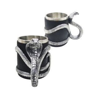 CANECA COM ALÇA MODELO COBRA 400ML EM METAL INOX E REVESTIDA DE RESINA DE PVC REF: AP230071SL