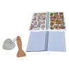 MINI CADERNO ESPIRAL COM ADESIVOS E CHAVEIRO MODELO CAPIVARA EM PLÁSTICO E METAL REF: APSZ149