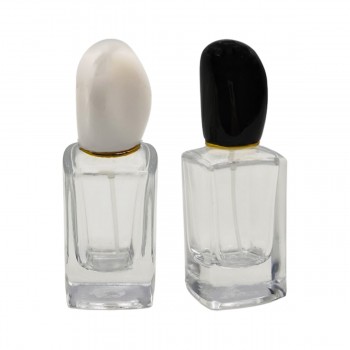 FRASCO PORTA PERFUME EM VIDRO E TAMPA EM PLÁSTICO CAPACIDADE DE 30ML REF: AP26335-7
