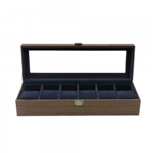 PORTA RELÓGIO NA COR PRETO FORRADO INTERNAMNETE COM ALMOFADAS E ESPONJAS EM MADEIRA REF: APW222-6