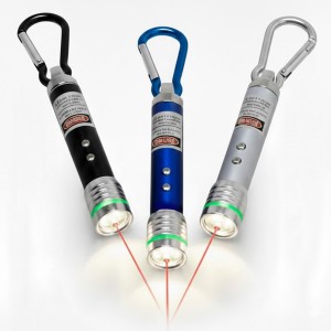 CHAVEIRO MOSQUETÃO COM LANTERNA METAL DE METAL E PLÁSTICO REF: 7293