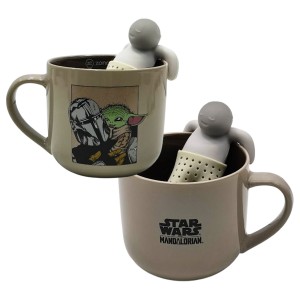 CANECA COM INFUSOR MODELO MANDALORIAN BABY YODA EM CERÂMICA 350ML REF: 10025929 CANECA COM INFUSOR MODELO MANDALORIAN BABY YODA EM CERÂMICA 350ML REF: 10025929