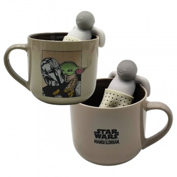 CANECA COM INFUSOR MODELO MANDALORIAN BABY YODA EM CERÂMICA 350ML REF: 10025929