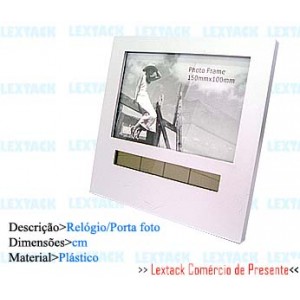 PORTA RETRATO EM METAL. TAM:10X15CM