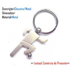 CHAVEIRO EM METAL MODELO JOGADOR DE FUTEBOL REF: D01995