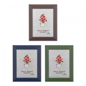 PORTA RETRATO DE MESA EM PLÁSTICO 15X20 CM REF: APCLD9326-3 PORTA RETRATO DE MESA EM PLÁSTICO 15X20 CM REF: APCLD9326-3